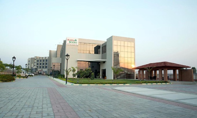Bodh Gaya Hotel | Maha Bodhi Hotel.Resort.Convention Centre