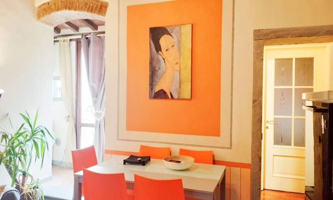 Santa Croce Apartment | Maia apt: Open the door and Live the Florence HISTORIC CENTER!
