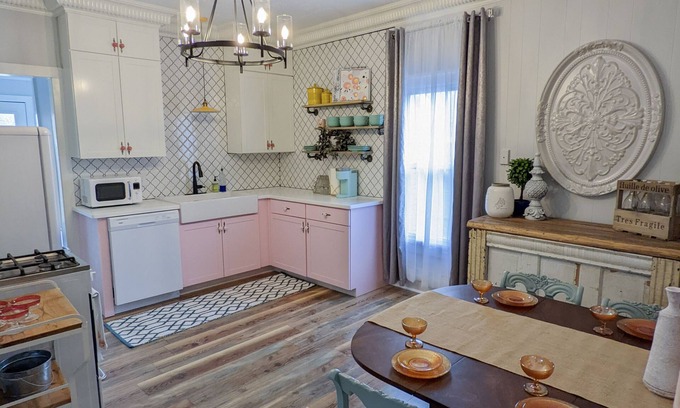 Broken Arrow House | Mainly Yours - Broken Arrow Rose District