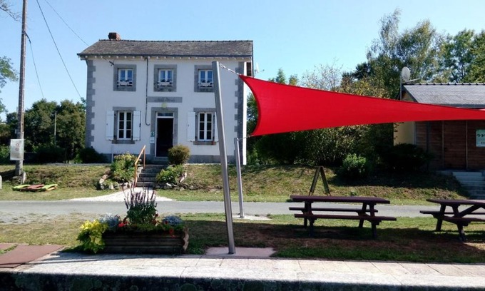Sace House | Maison éclusière Le Port, Les Refuges du Halage