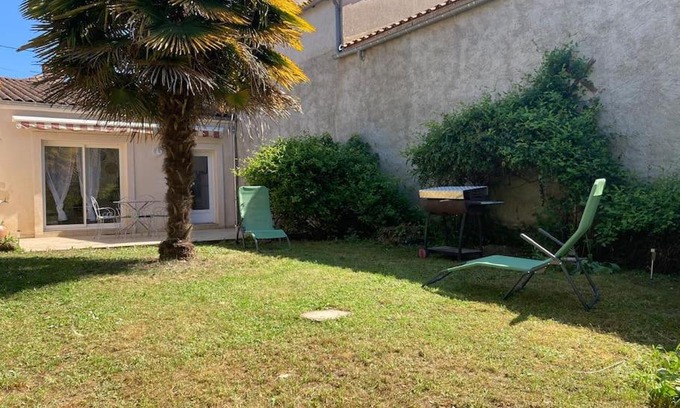 Taize-Maulais House | Maison bord du Thouet/parking/terrasse/fibre