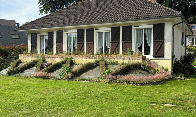 Fontenay Cabin | Maison Calme et Reposante Dans Petit Village Normand Entre Etretat et Honfleur