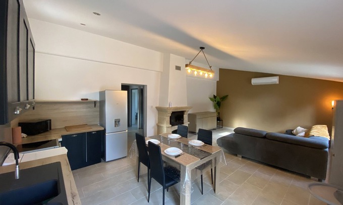 Beaucaire House | Maison Campagne Marquet