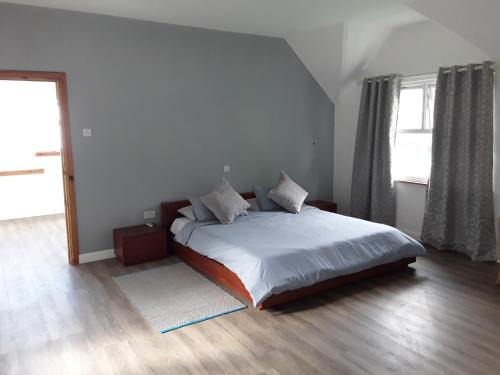 Beau Vallon House | Maison casuarinahill executive self catering villa