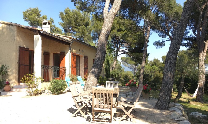 Le Barroux House | Maison Dans Pinède Dominante, Calme Absolu, vue Exceptionnelle