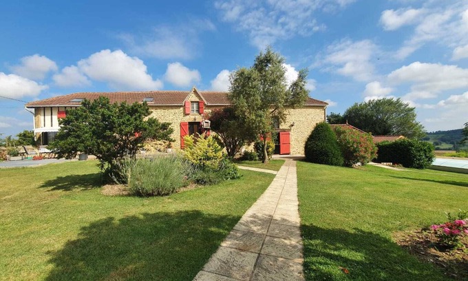 Beaumarches House | Maison de Charme Avec Piscine à Beaumarchés
