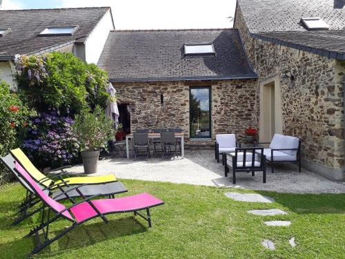 Bonnoeuvre House | Maison de charme avec piscine et grand jardin, près d'Ancenis - idéal pour familles et balades - FR-1-306-1151