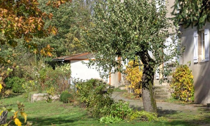 Saint-Symphorien-de-Lay House | Maison de charme avec jardin, 2 chambres, proche loisirs et nature, à 20 km de Roanne - FR-1-496-278