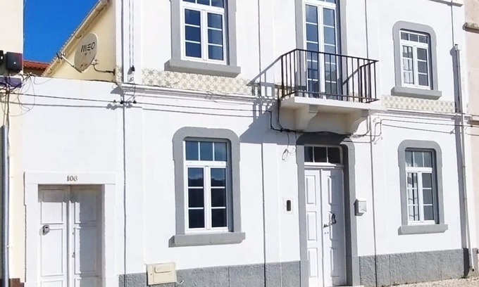 Sao Pedro Villa | Maison de Plage Typique Dans un Quartier de Pécheurs