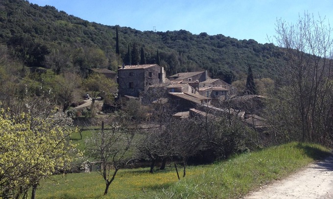 Cabrieres House | Maison de Village de 72 m² Avec Terrasse au Coeur de L'hérault