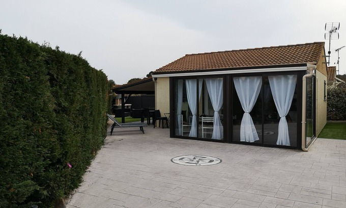 Lespignan House | Maison du soleil, horizon bleu residence near Valras Plage