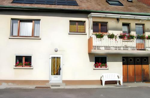 Berrwiller House | Maison enchanteur à Berrwiller avec jardin paisible