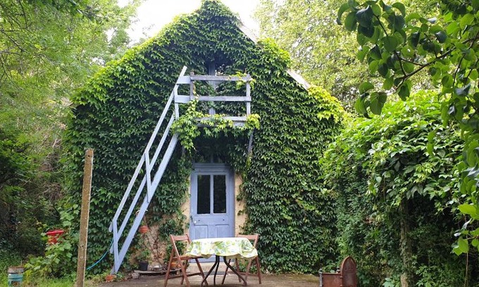 Scoury House | Maison Fleurie