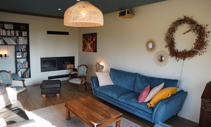Saint-Georges-de-Reneins House | Maison de Famille au Calme Dans le Beaujolais - 30 Minutes de Lyon