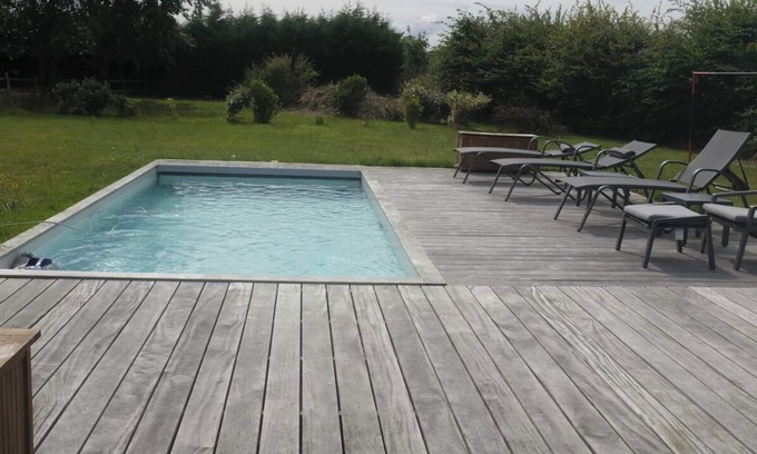 Saint-Pierre-de-Salerne House | Maison Normande Typique Neuve 4p Piscine Chauffée