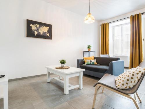 Saint-Mars-la-Jaille House | Maison rénovée avec wifi, centre bourg de St Mars la Jaille - FR-1-306-1289