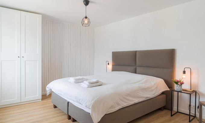 Modave House | MAISON ROBERT