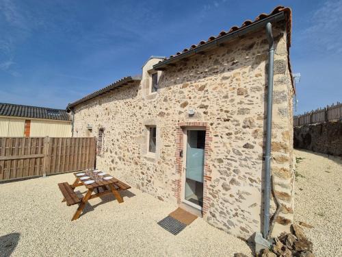 Saint-Michel-Mont-Mercure Apartment | Maison Sèvremont 6/8pers à 10min du Puy du Fou
