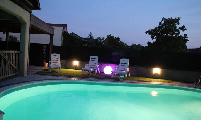 Hilsenheim House | Maison Spacieuse Avec Piscine , Idéale Pour les Familles