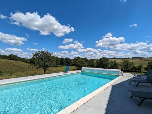 Montbron House | Maison spacieuse avec piscine privée, climatisation, Wi-Fi, animaux acceptés et parking - FR-1-653-268