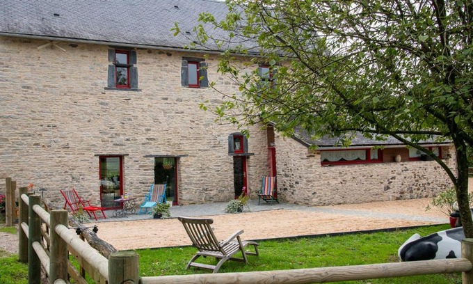 Pannece House | Maison spacieuse avec piscine chauffée, jardin clos et équipements de loisirs en pleine campagne - FR-1-306-1114