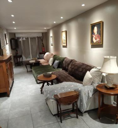 Bayonville Villa | Maison spacieuse et calme