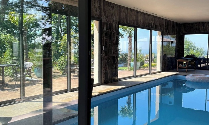 Dozule House | Maison vue mer Avec Piscine Couverte