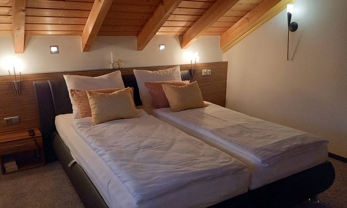 Furstenfeldbruck District House | Maisonette Deluxe by fewo-amperland.de