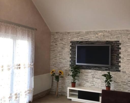 Auneuil Apartment | Maisonnette avec la terrasse