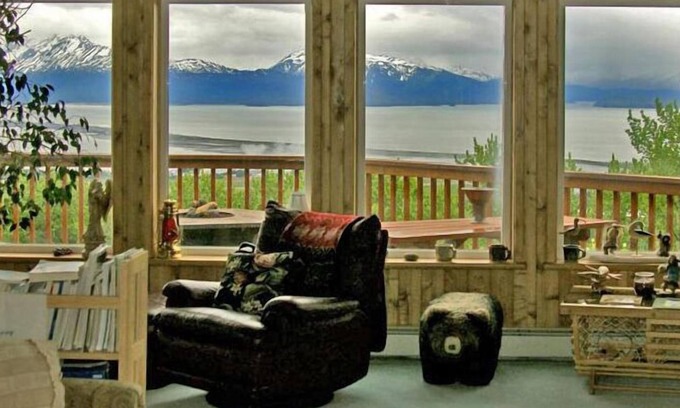 Homer Bed & Breakfast | Majestic View B&B
