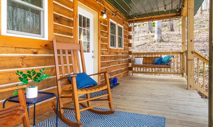 Birdseye Cabin | Make memories at the lake or on the porch at The Toasted Marshmallow Cabin!