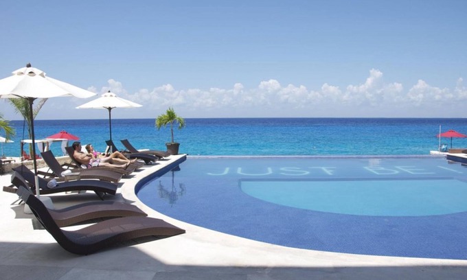 Zona Hotelera Norte House | Making The Best Memories Along The Way! Onsite Pool, Near Maya Heritage Monument