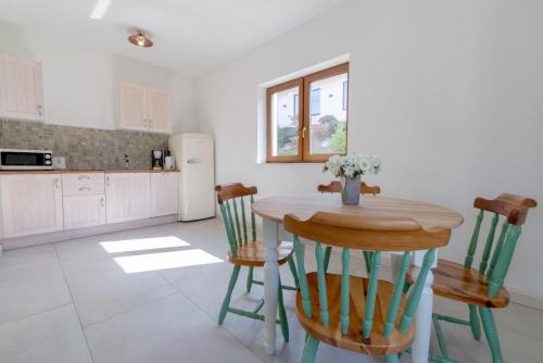 gmina Stezyca House | Malinowe Wzgórze domki 90 m2 z sauną i balią