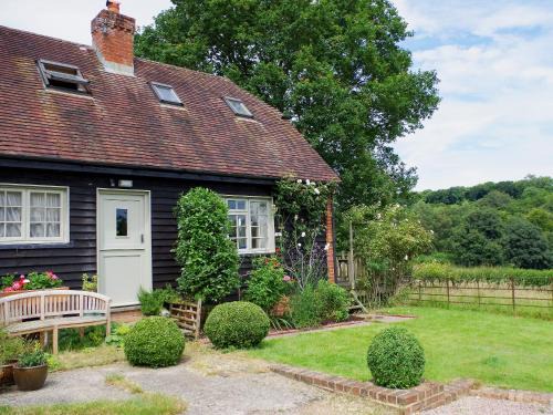 Hastingleigh House | Malthouse Barn