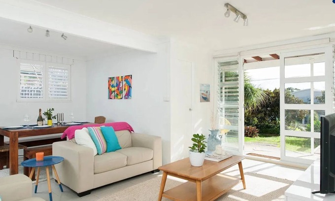 Fingal Bay House | Maluhia B is a beautifully maintained pet friendly property just 5 minutes' walk to the beach