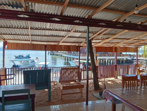 Bunaken House | MAMALIS HOMESTAY