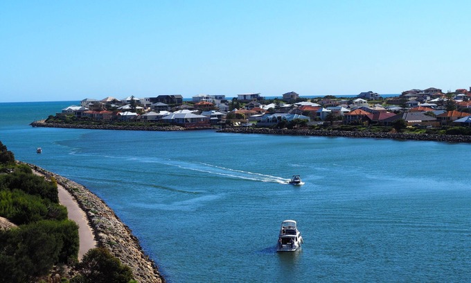 Wannanup House | Mandurah Island Retreat