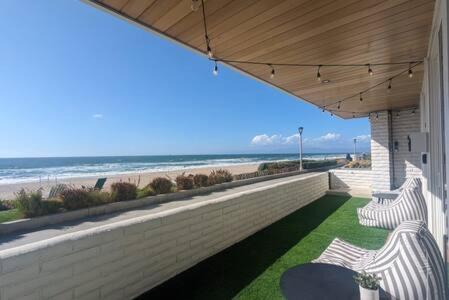 Sand Section House | Manhattan Beach as your Backyard The Strand