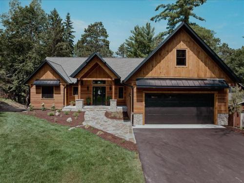 Crosslake House | Manhattan Point