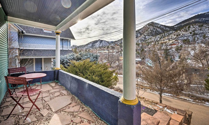 Manitou Springs House | Manitou Springs Retreat w/ Mountain Views!