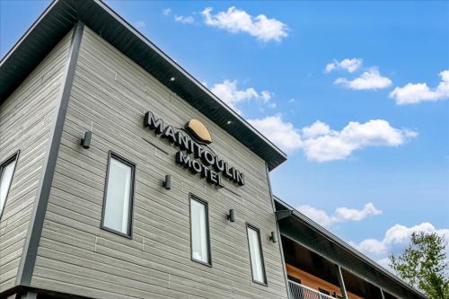 Manitoulin District Hotel | Manitoulin Motel