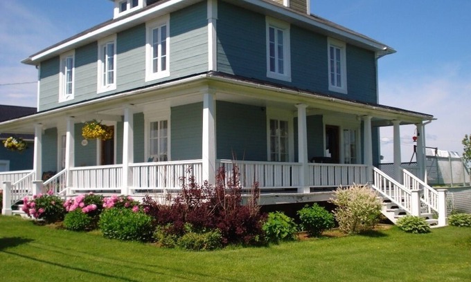 Lotbiniere House | Manoir de l'horizon