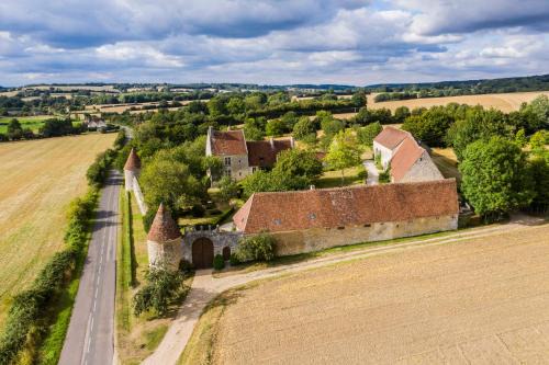Cour-Maugis sur Huisne House | Manoir de la Moussetière - Gîtes et Chambre d'Hôte