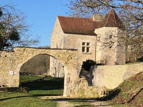 Pimelles Villa | Manoir de Pimelles-Bourgogne-Chablis-2h15 Paris