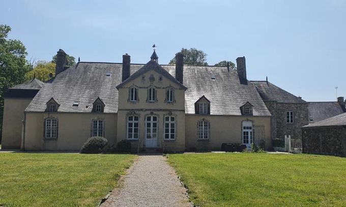 Sideville Bed & Breakfast | Manoir de Saint Ouen