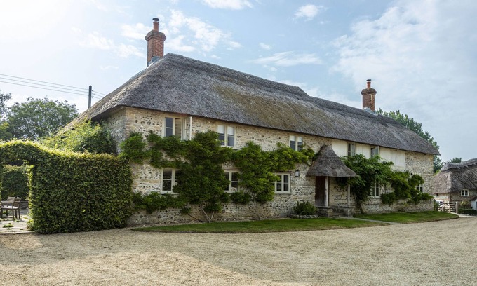 Maiden Newton Other | Manor Farmhouse is beautifully presented, and has period features