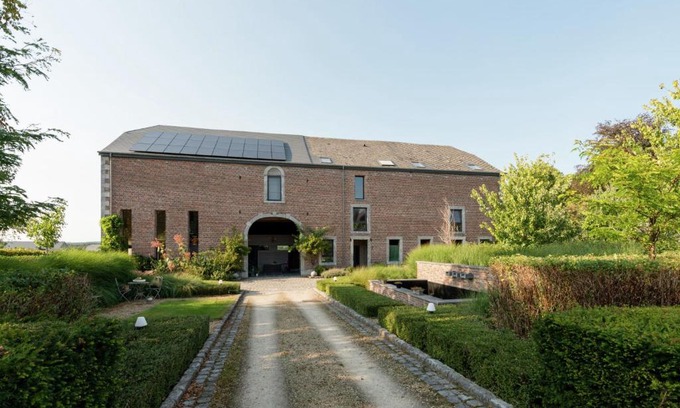 Aye House | Marche Farmhouse with Hot Tub