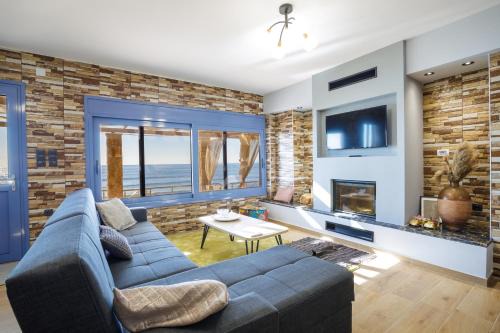 Skafidia Apartment | Maritinas Stone House & Apartment On The Beach