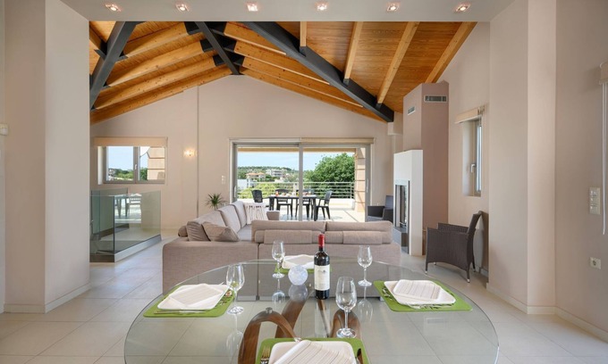 Vamvakopoulo House | Marmo's Residence | Chania