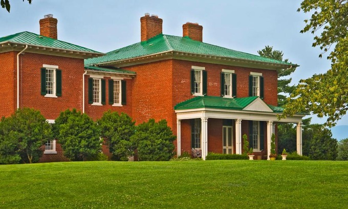 Hume Bed & Breakfast | Marriott Ranch Bed and Breakfast